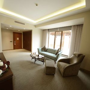Premium Suite